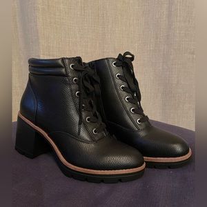 Naturalizer Madalynn 3 Bootie-Size 7.5